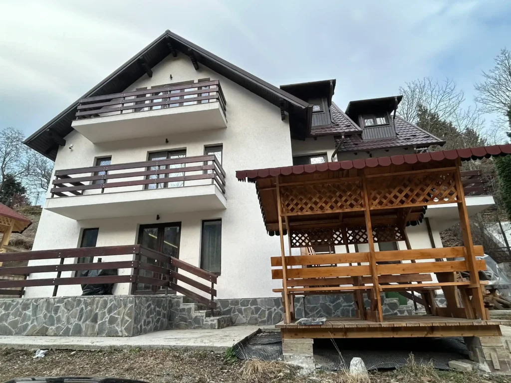 pensiunea cervinia exterior busteni